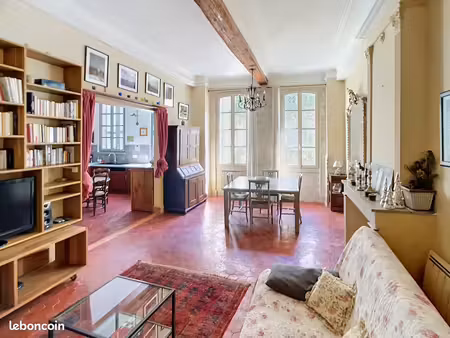 appartement 2 pièces 74 m²