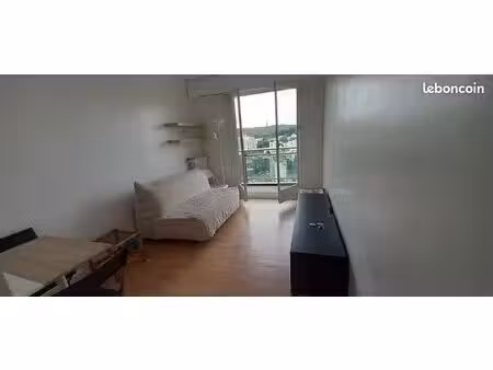 chaville coteau studio meublé 20 m² - piscine