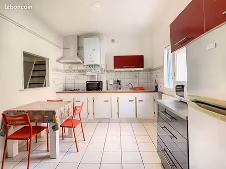 studio meublé 29m2 place du marché