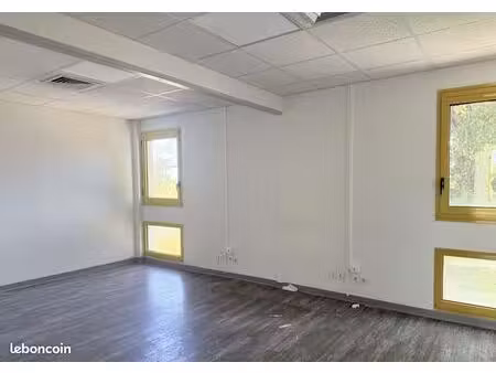 bureaux 40 m² istres