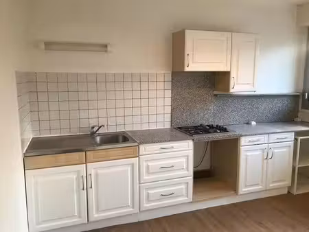 location appartement 2 pièces 40 m² à sainte-foy-lès-lyon (69110)  600 €