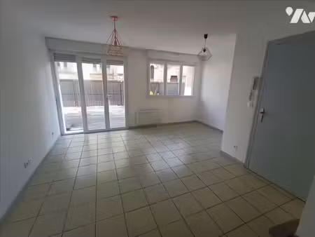 location appartement 44 m² à calais (62100)  565 €