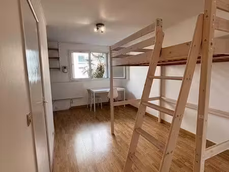location meublée appartement 1 pièce 23 m² à rennes (35000)  560 €