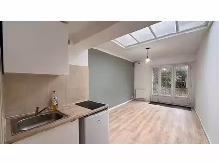 location appartement 1 pièce 22.38 m² à villeneuve-d'ascq (59491)  575 €