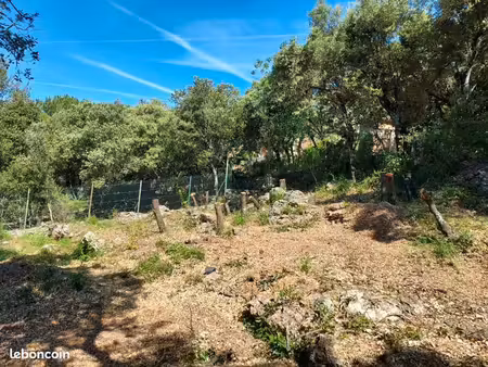 terrain 950 m² sainte anastasie sur issole