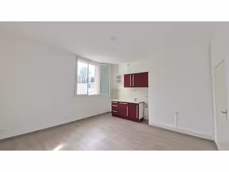 location appartement 1 pièce 29.27 m² à arpajon (91290)  630 €