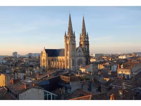 location appartement 2 pièces à bordeaux (33000)  650 €