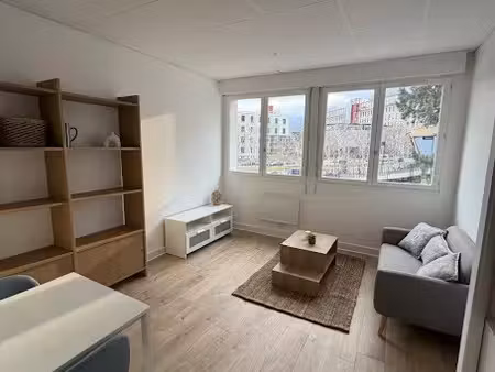 location meublée appartement 1 pièce 30 m² à grenoble (38000)  650 €