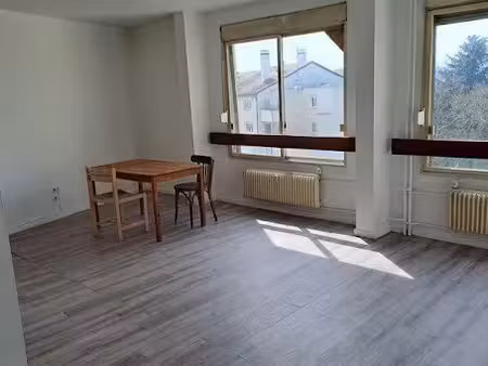 location appartement 1 pièce 33 m² à lyon 7ème (69007)  649 €