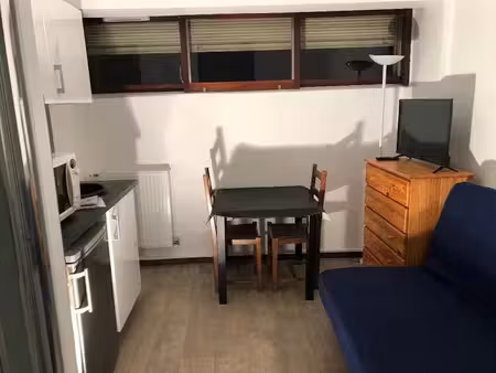 location meublée appartement 1 pièce 13 m² à saint-cloud (92210)  650 €