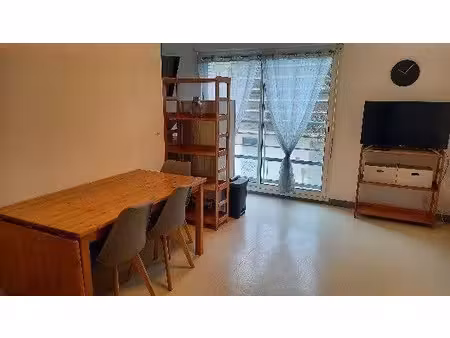 location meublée appartement 1 pièce 25 m² à la rochelle (17000)  650 €