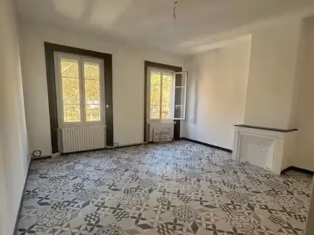 location appartement 4 pièces 94 m² à saint-etienne (42000)  630 €