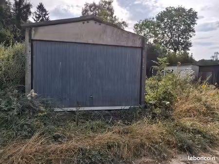 garage 1 voiture   possibilité pour 2