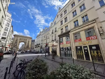 local 710 m² paris