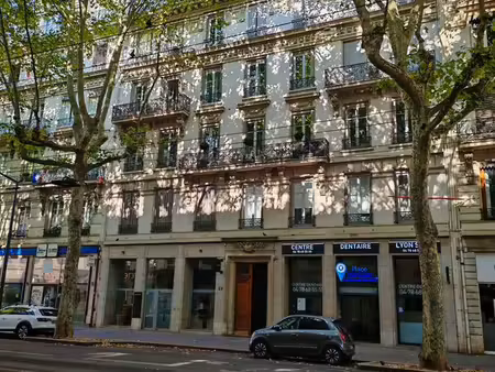 local 20m2  en parfait état et isolé secteur préfecture
