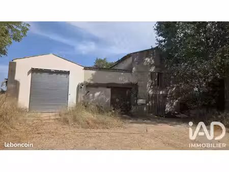maison 4 pièces 385 m²
