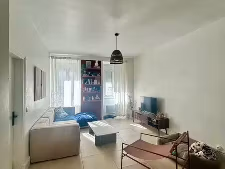 t2 rénové de 55 m² au cœur d’aubenas | cuisine neuve | toiture neuve