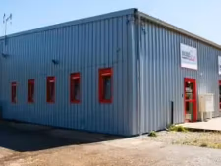 bâtiment d'activité mixte