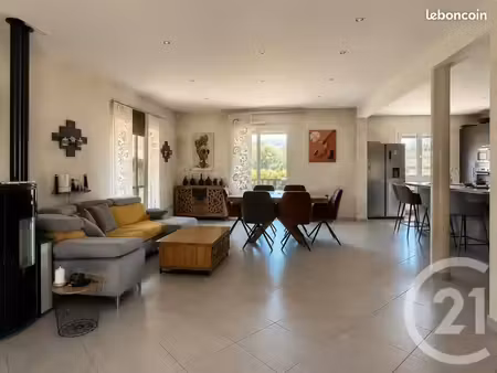 maison 6 pièces 154 m²