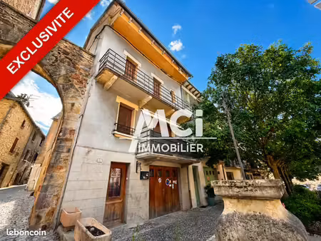exclusivite mci immobilier maison de village avec garage et deux balcons au cœur du centre