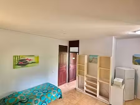 studio dans villa au gosier