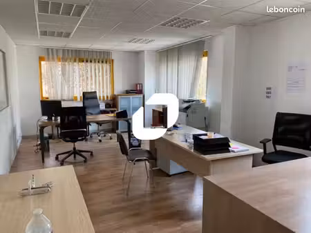 bureau 190 m²
