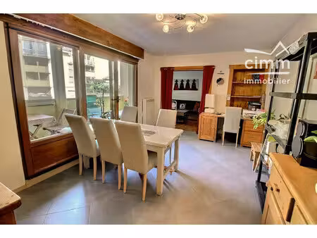 sallanches centre-ville 74700 – t2 avec balcon et cave