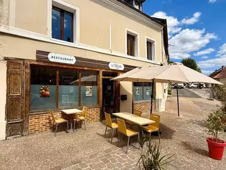restaurant équipé avec terrasse –belle opportunité