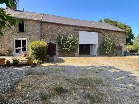 maison au calme proche de toutes commodités et de la sortie d'autoroute
