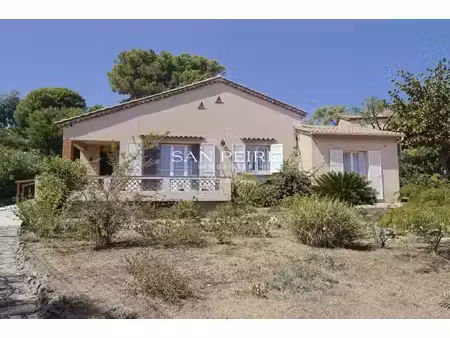 maison proche de la mer aux issambres