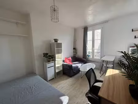 paris 10 studio18.65 m2