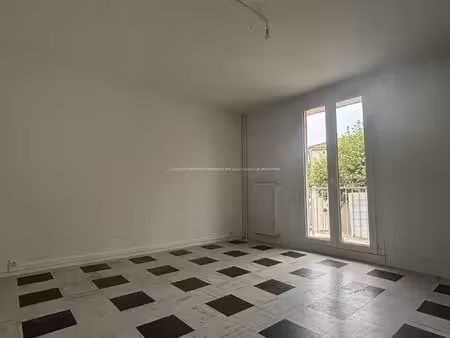 appartement t3 avec balcon