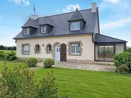 grande maison familiale avec potentiel de deux logements – environnement calme et verdoyan