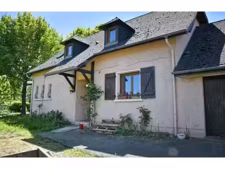 grande villa de 5 chambres avec jardin clos et garage