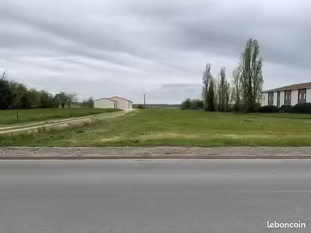terrain à bâtir de 508 m2 au prix de 27000 à montils (17)