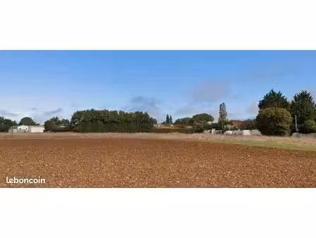 terrain 320 m² verines