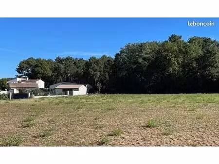 terrain à bâtir de 449 m2 au prix de 130000 à les mathes (17)