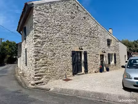 maison de 165m2 a vendre courant 17330
