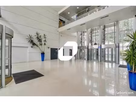 bureaux 292 m²
