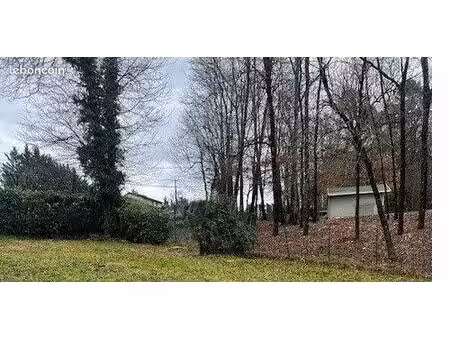 terrain 1 000 m² atur
