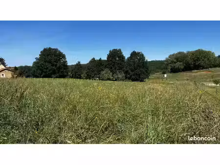 terrain 3 353 m² beauregard et bassac