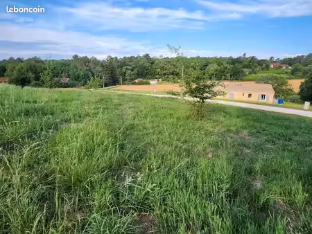 terrain 1 270 m² saint georges de montclard