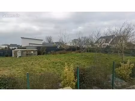 terrain 694 m² saint helen