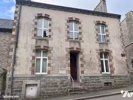 immeuble 157 m² quintin