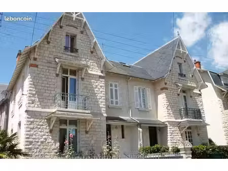 la rochelle - la genette  maison de caractère à 150 m de la mer et du centre-ville