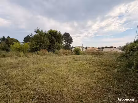 terrain 500 m² montelimar