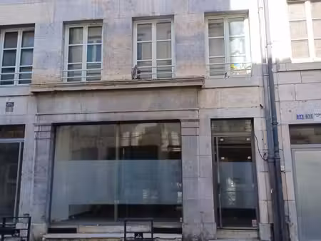 local de 78 m² - 34 rue d'arènes - besancon