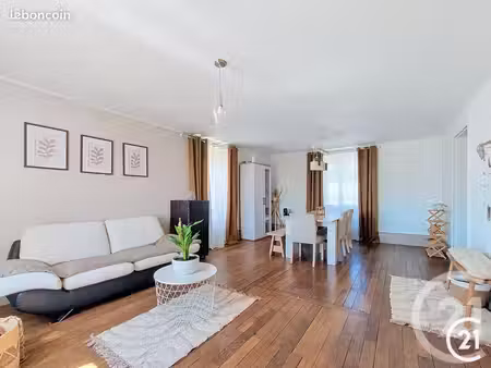 maison 6 pièces 138 m²