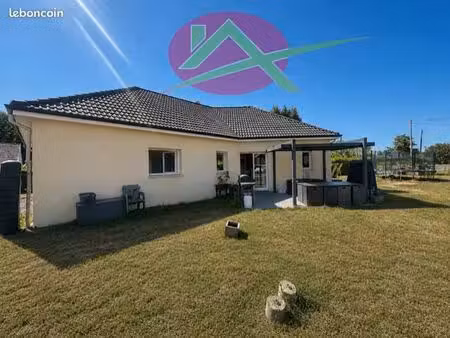 pavillon 4 pièces 95 m²