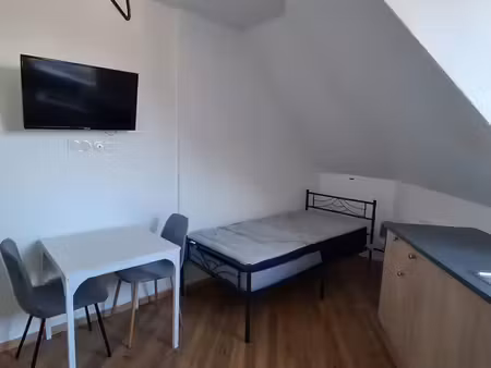 studio meublé à louer - rosporden centre ville